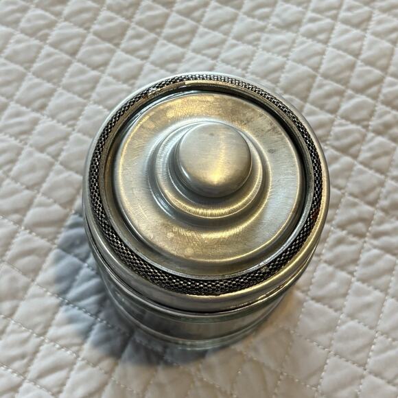 1 Pound Mystery Jewelry Jar 20+ Mixed Lot Costume 2016 Going Out Themed - Picture 4 of 10